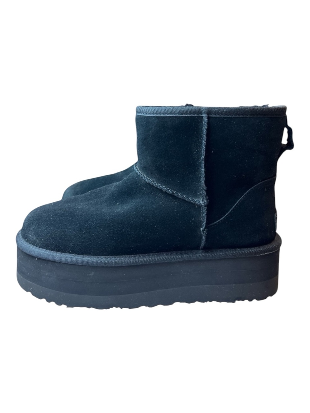 UGG Classic Ultra Mini Platform Women's Boot, Size 9 Black